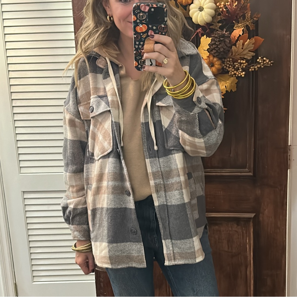 Worn once, size M. SO Plaid Women's Jacket in Gray and Cream